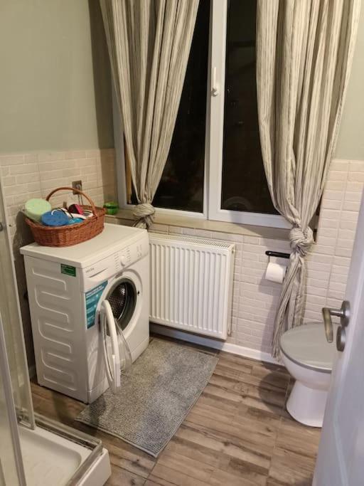 Lovely Apartament In Bucharest, Baba Novac Area Eksteriør billede